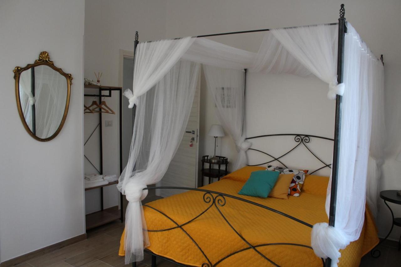 Coco & Lisbeth Bed And Breakfast Brindisi Exteriör bild