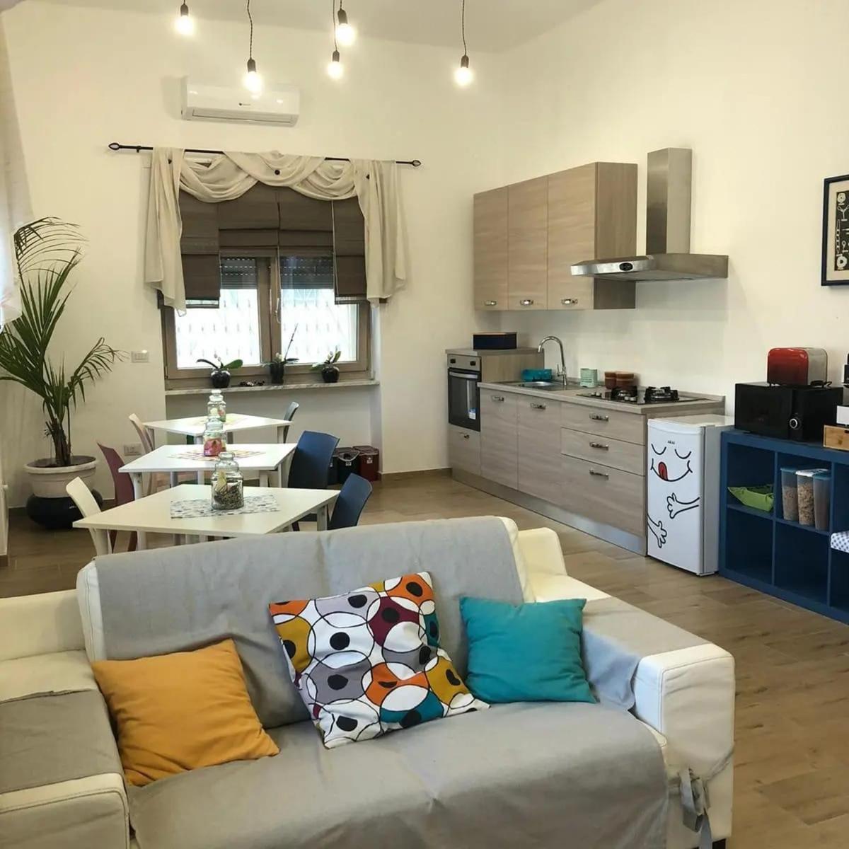 Coco & Lisbeth Bed And Breakfast Brindisi Exteriör bild